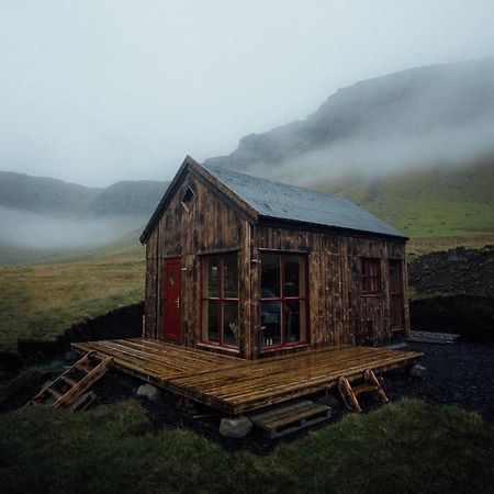 Mulafossur Cottage No 3 By Famous Waterfall In Gasadalur Luaran gambar